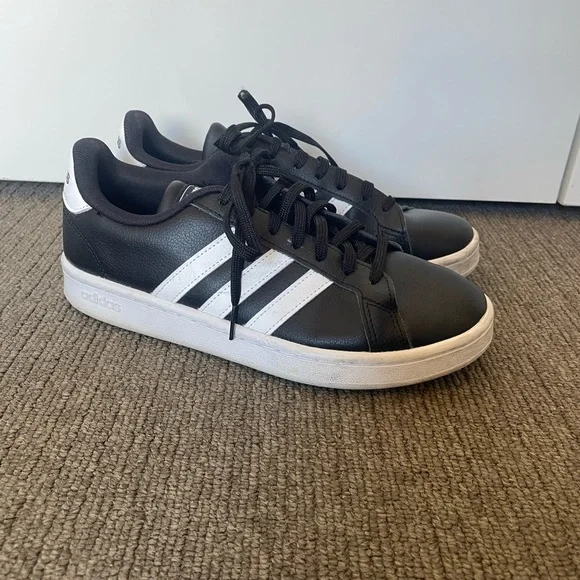 Adidas Grand Court Sneaker - Size 10 - Picture 2 of 3